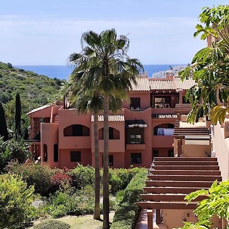 Penthouse Paradiso: 2Br Oasis In Casares Del Sol Dış mekan fotoğraf