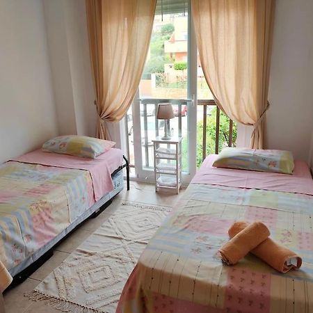 Penthouse Paradiso: 2Br Oasis In Casares Del Sol Dış mekan fotoğraf