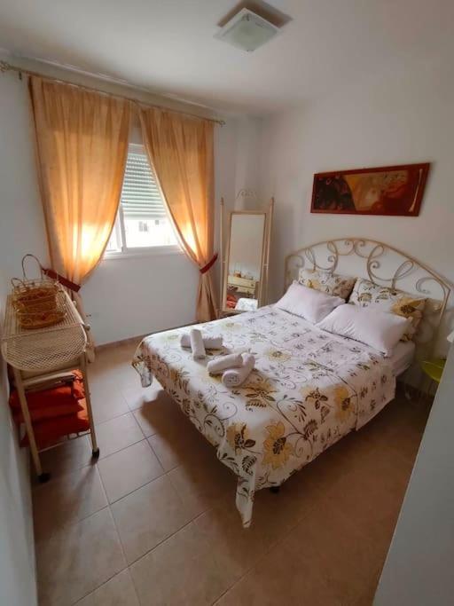 Penthouse Paradiso: 2Br Oasis In Casares Del Sol Dış mekan fotoğraf